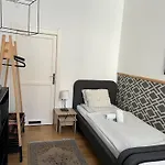 Your Gorgeous And Spacious Dream Free Parking Apartment