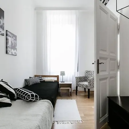 Your Gorgeous And Spacious Dream Free Parking Apartman Budapest