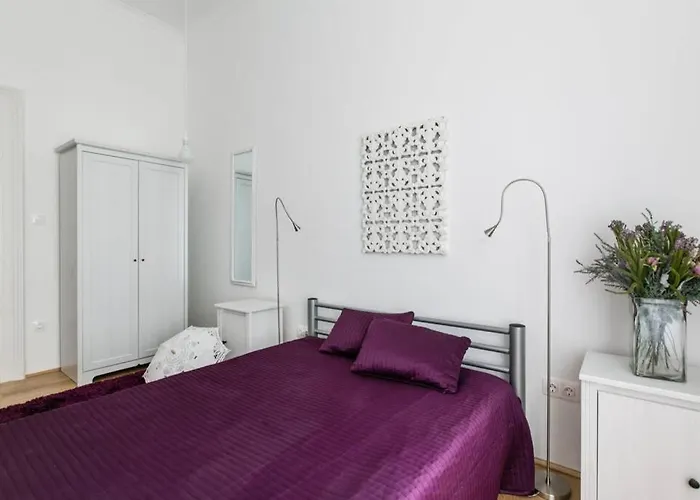 Your Gorgeous And Spacious Dream Free Parking