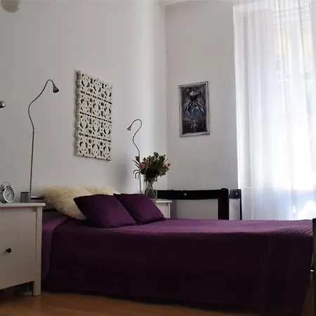 Your Gorgeous And Spacious Dream Free Parking Apartament *